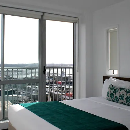 Barclay Suites